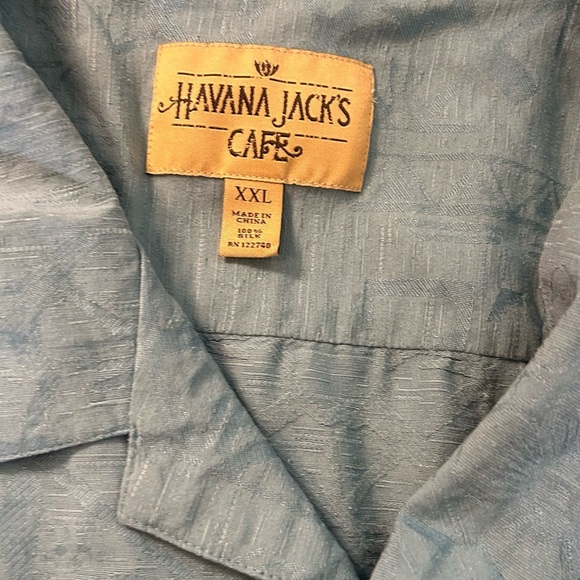 Blue Casual Button Down Shirt with Short Sleeves - Picture 4 of 7